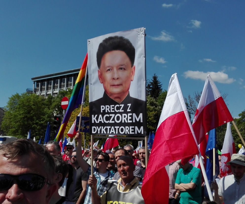 Uczestnicy marszu KOD-u przeszli Traktem Królewskim