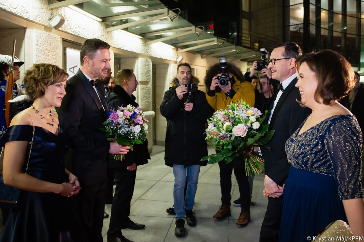 Mateusz Morawiecki z żoną na uroczystej gali