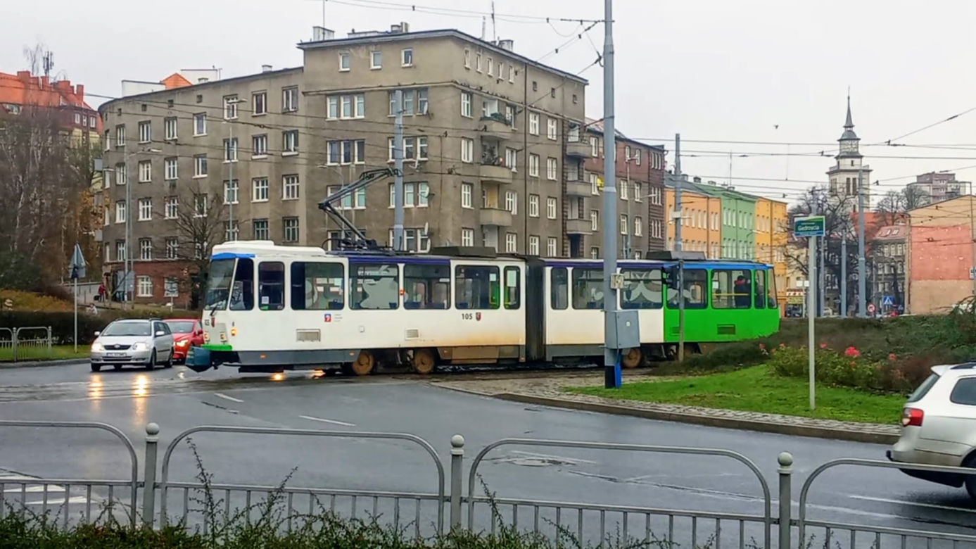 Dlaczego tramwaje jeżdżą tyłem? Niecodzienne manewry na szczecińskim Niebuszewie