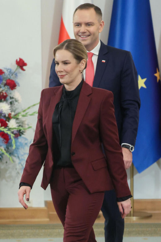 Marta Nawrocka wyprzedza trendy