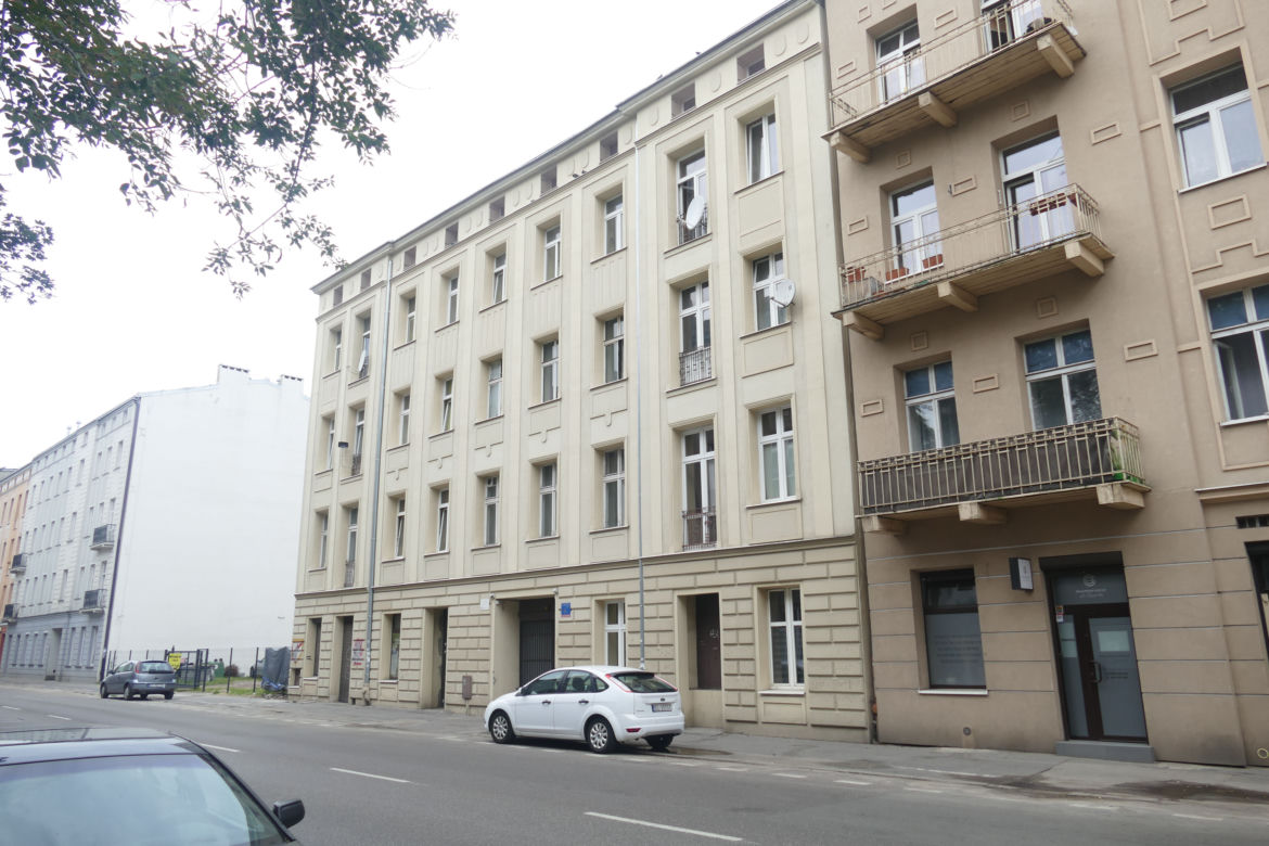 Łódź. Ciała cieci w beczkach. Maluchy pomordowane przez rodziców