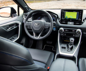 Toyota RAV4 2.5 Hybrid Dynamic Force 218 KM FWD e-CVT Selection