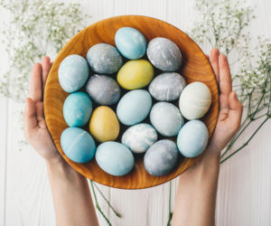 Naturalne barwniki do jajek