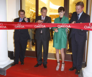 Agnieszka Dygant na otwarciu salonu Omega