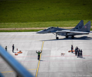 Myśliwce MiG-29 w Gdyni. Piloci rozpoczęli intensywne szkolenie na wybrzeżu