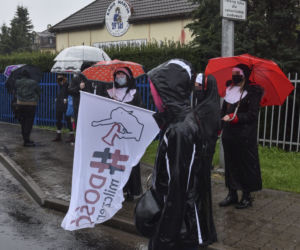 Urodziny Ojca Rydzyka zorganizowane przez środowiska feministyczne