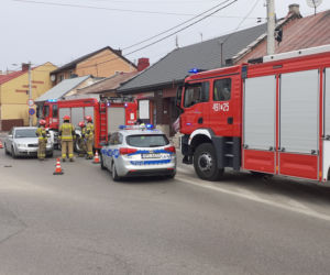 Zderzenie auta osobowego ze skuterem u zbiegu Targowej z Iłżecką