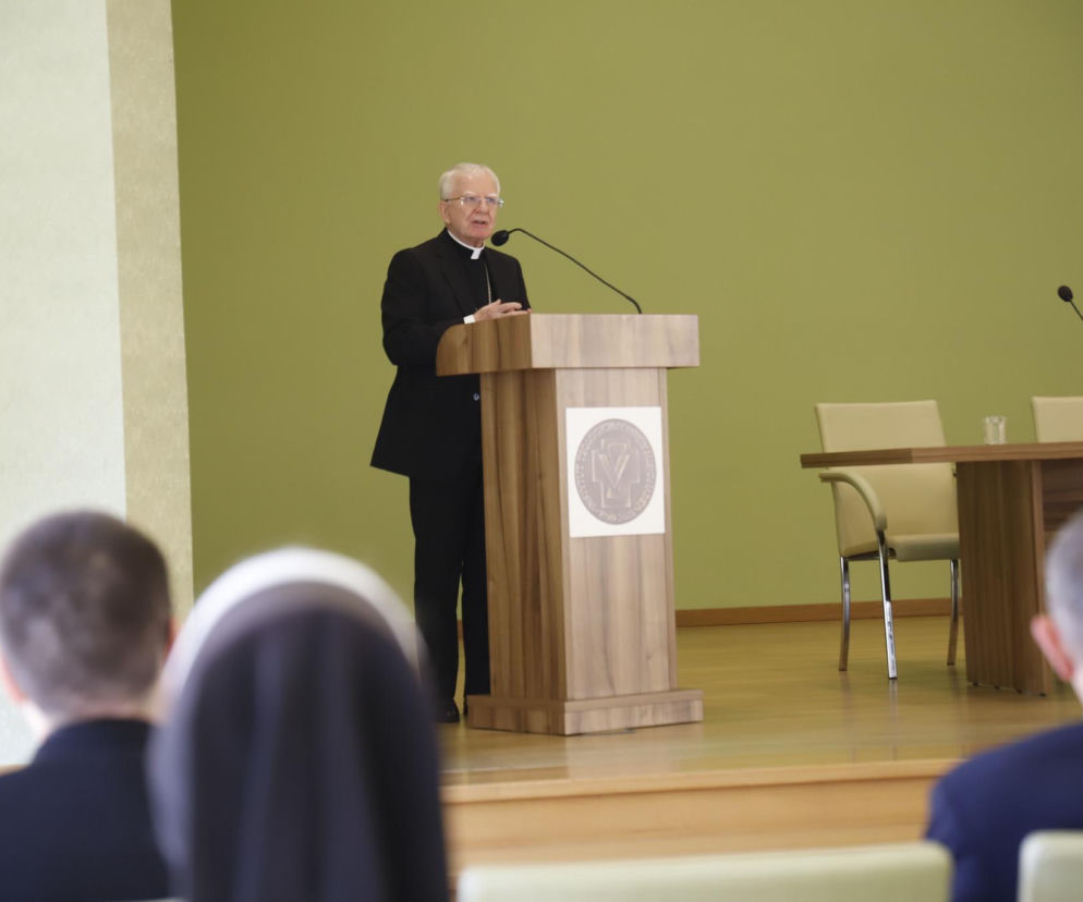 Sesja teologiczna „W tej Hostyi jest Bóg Żywy” w ramach Małego Kongresu Eucharystycznego w Instytucie Teologicznym Księży Misjonarzy w Krakowie 02.06.2026 r.