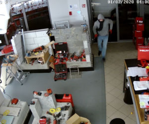 Oni są poszukiwani przez łódzką policję. Rozpoznajecie którąś z tych osób? 