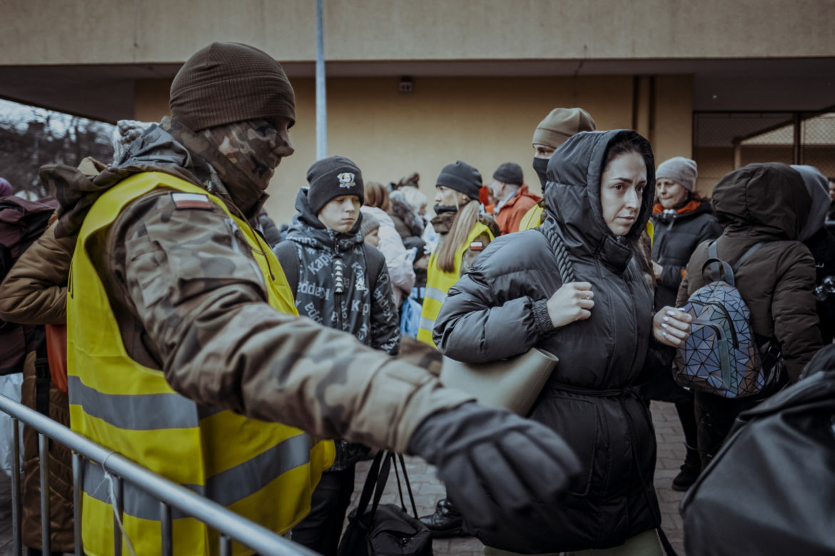 Terytorialsi pomagają uchodźcom nie tylko na granicy. Niosą pomoc na różnych frontach [ZDJĘCIA]  