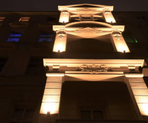 Kamienica przy ul. Kopernika zachwyca w dzień i w nocy