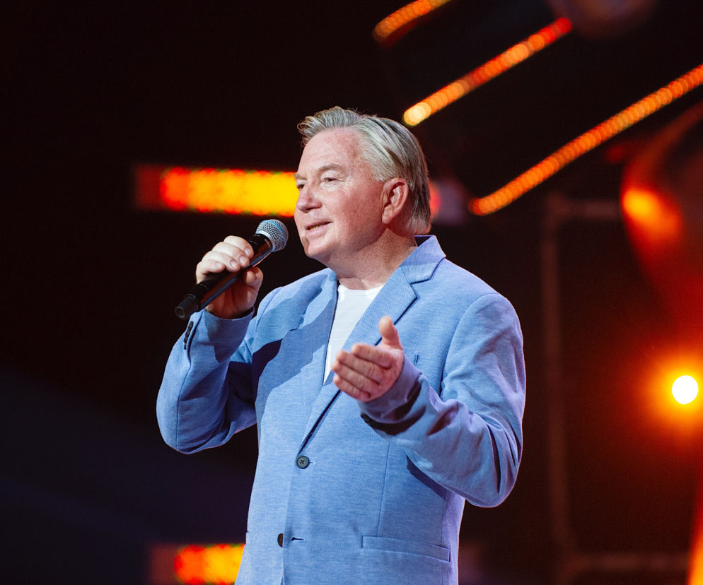 Niewiarygodna historia w The Voice Senior. Uczestnik odnalazł swoją siostrę po 50 latach!