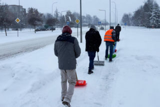 Wszyscy walczą ze śniegiem w Zamościu