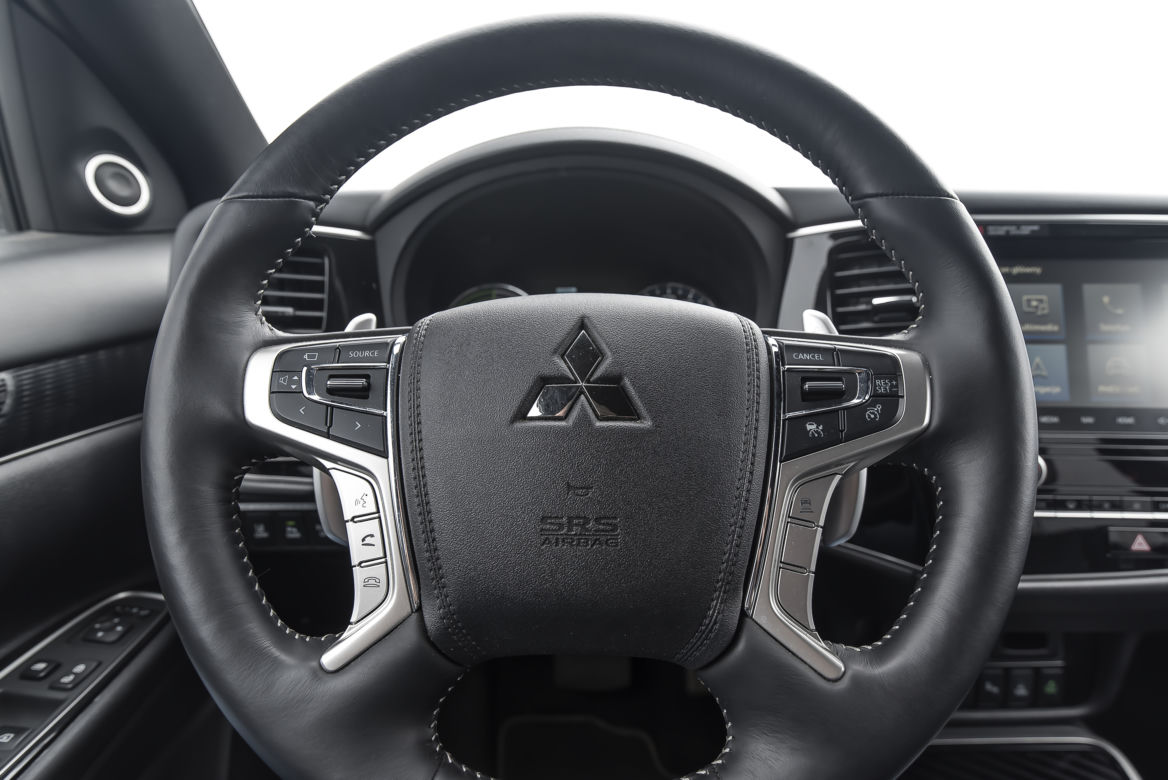 Mitsubishi Outlander PHEV 224 KM Instyle Plus 4WD S-AWC