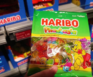 Żelki Haribo w polskich i niemieckich sklepach