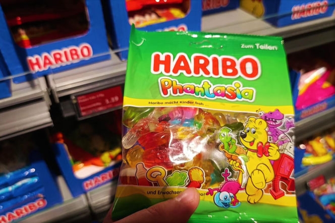 Żelki Haribo w polskich i niemieckich sklepach