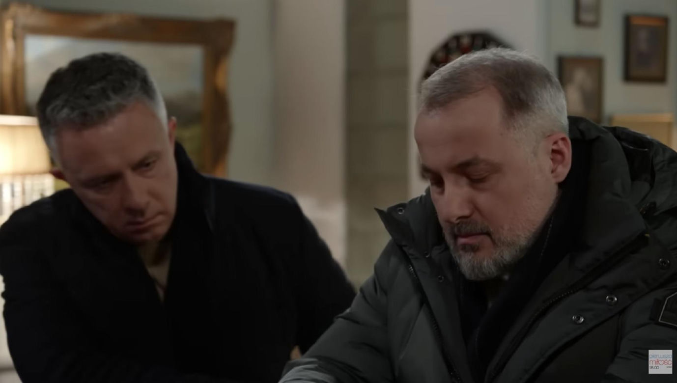 Pierwsza miłość odc. 4177. Artur (Łukasz Płoszajski), Bartek (Rafał Kwietniewski)