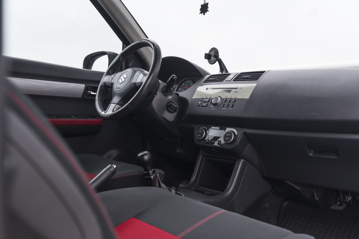 Suzuki Swift Sport 1.6 VVT 125 KM MT5