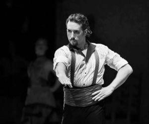 W czasie spektaklu w Teatrze Bolszoj zawaliła się dekoracja. Zginął artysta 