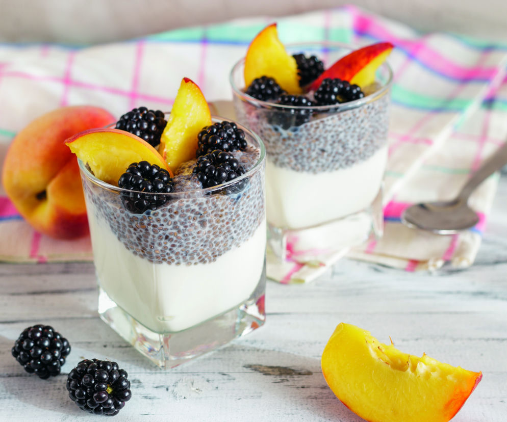 Pudding chia z jeżynami