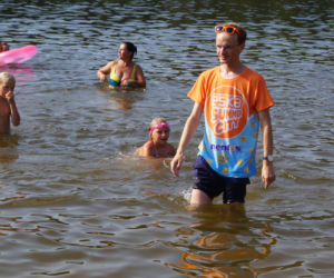 Szaleństwo w wodzie i na lądzie. Patrol ESKA Summer City wpadł na plażę do Piecek [WIDEO, ZDJĘCIA]