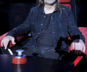 Zanim został głosem rocka, Marek Piekarczyk budował piece. Tak przez lata zmieniał się juror The Voice