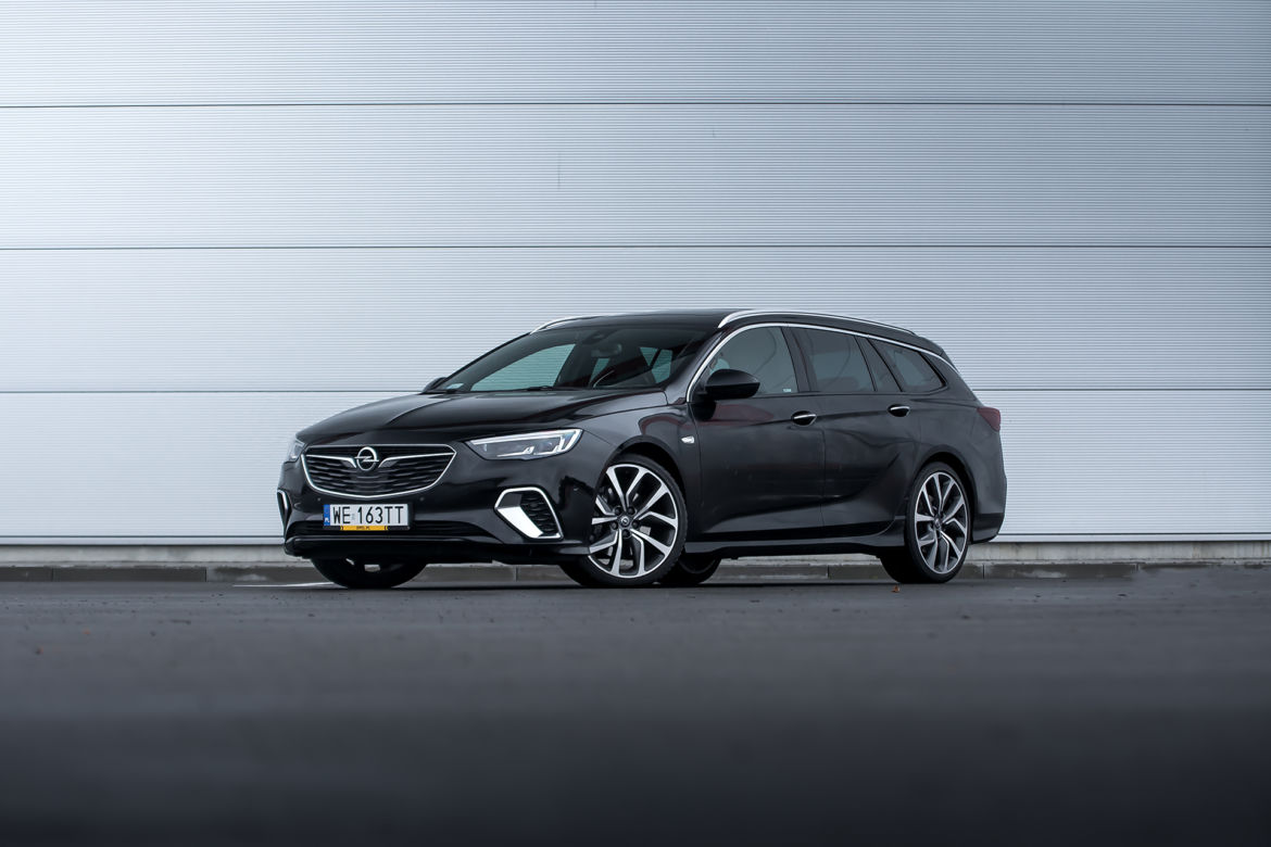 Opel Insignia GSi Sports Tourer 2.0 CDTi 210 KM AT8 AWD