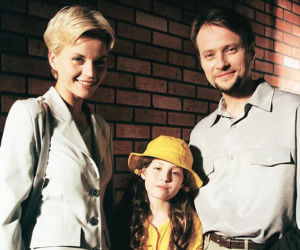 Na dobre i na złe. Julka (Sara Muldner), Zosia (Małgorzata Foremniak), Kuba (Artur Żmijewski)