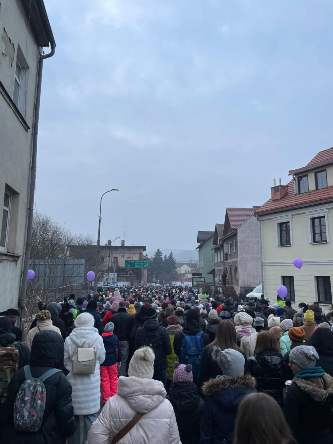Marsz ciszy w Jeleniej Górze