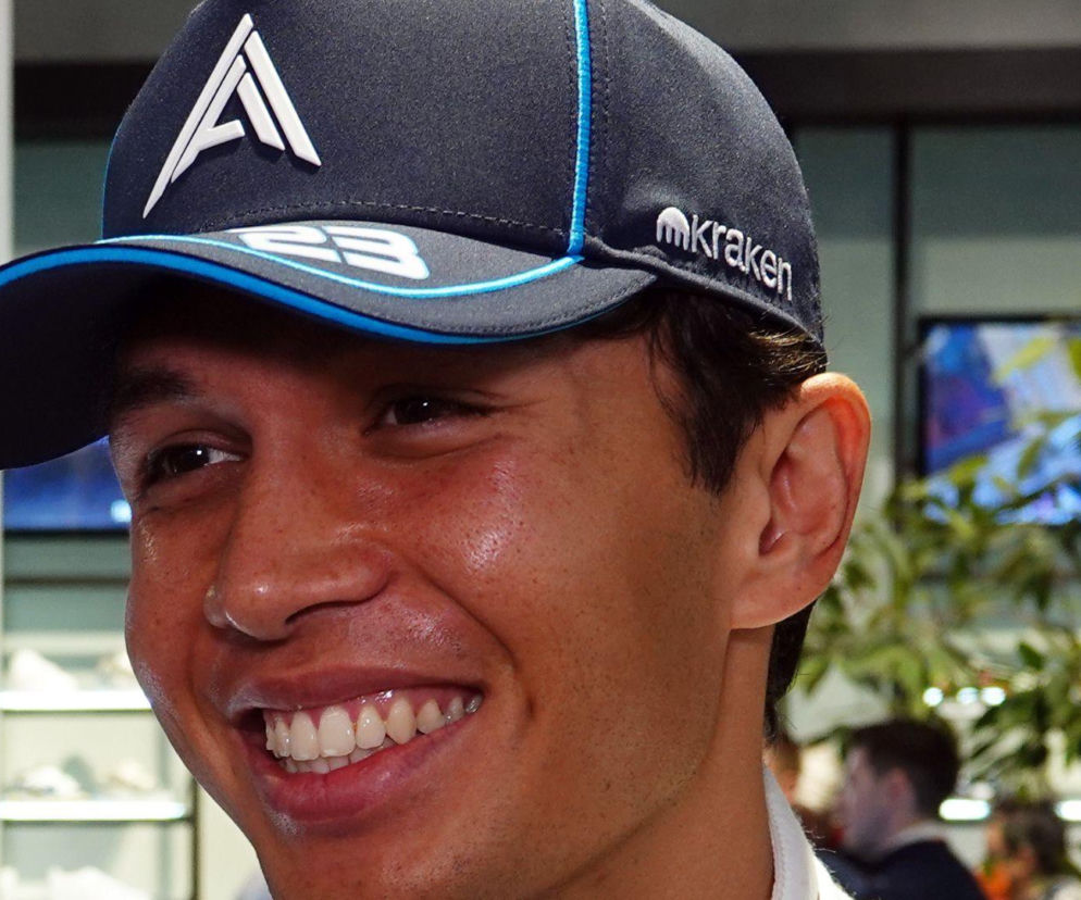 Albon współczuje Tsunodzie – mocne słowa po utracie fotela, co dalej z Japończykiem?