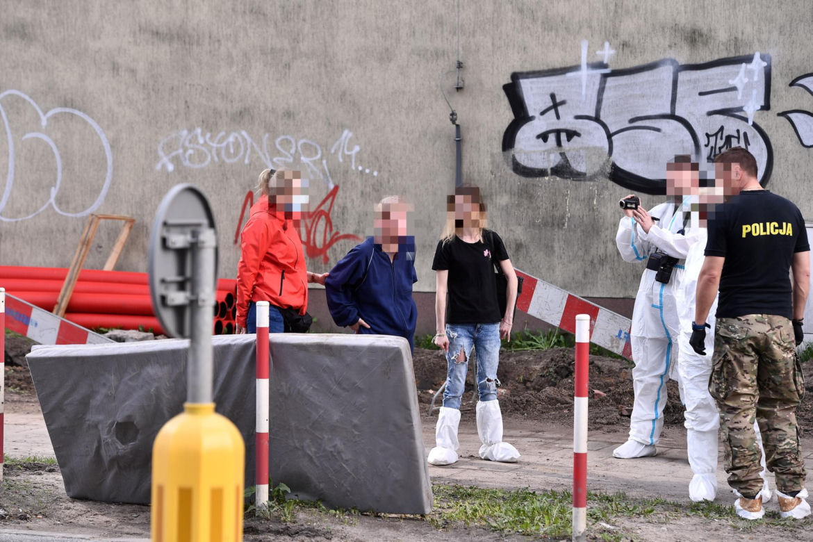 Akcja służb na Woli. Znaleziono ciało. Szukają kolejnych!?