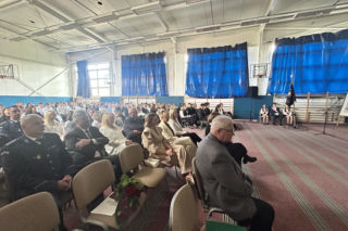 Czwartoklasiści po absolutorium. Wkrótce matury