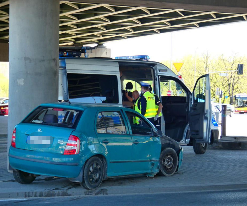 Wypadek na rondzie Zesłańców Syberyjskich w Warszawie