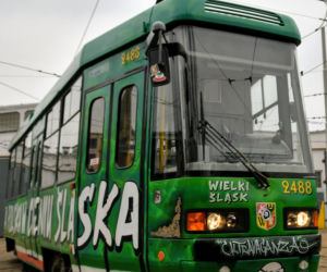 Tramwaj MPK pomalowany w barwy Śląska Wrocław