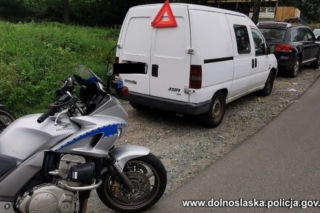 Siedział za kierownicą holowanego auta. Teraz grozi mu do 3 lat pozbawienia wolności