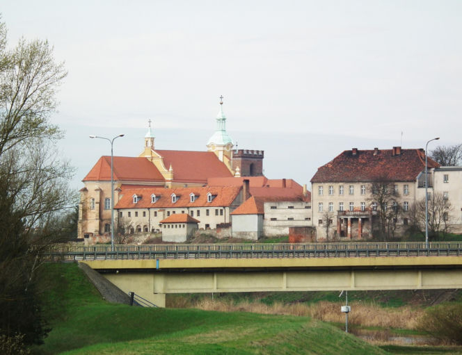 Pyzdry (lokacja przed 1257) – królewskie miasto nad Wartą