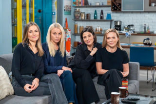 Pierwsza miłość, odcinek 4167. Marysia (Aneta Zając), Kinga (Aleksandra Zienkiewicz) i Marta (Honorata Witańska), Emilka (Anna Ilczuk)