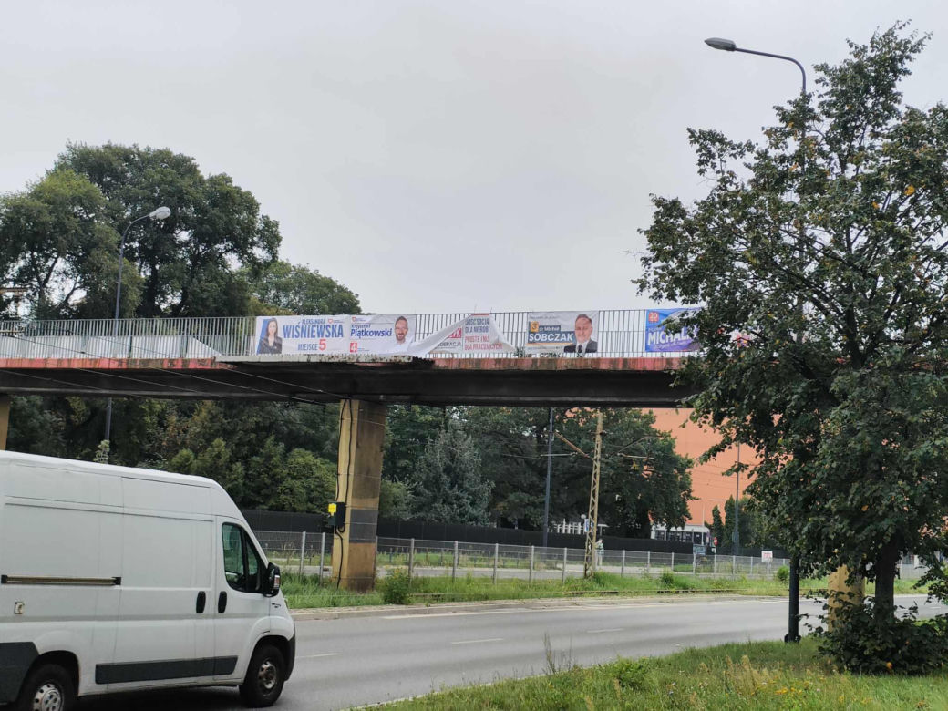 Łódź tonie w plakatach wyborczych. Kto jest odpowiedzialny za ich późniejsze usunięcie?