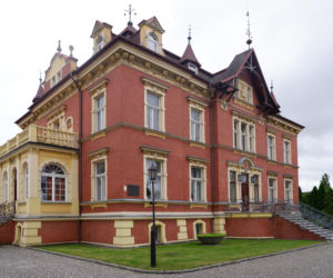 Leży na dawnej ziemi krakowskiej. To jedno z najpiękniejszych miast na Śląsku