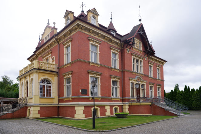 Leży na dawnej ziemi krakowskiej. To jedno z najpiękniejszych miast na Śląsku