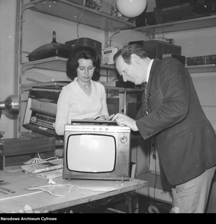 QUIZ PRL. Czarno-biała telewizja – rozpoznasz hity PRL? Te programy oglądała cała Polska