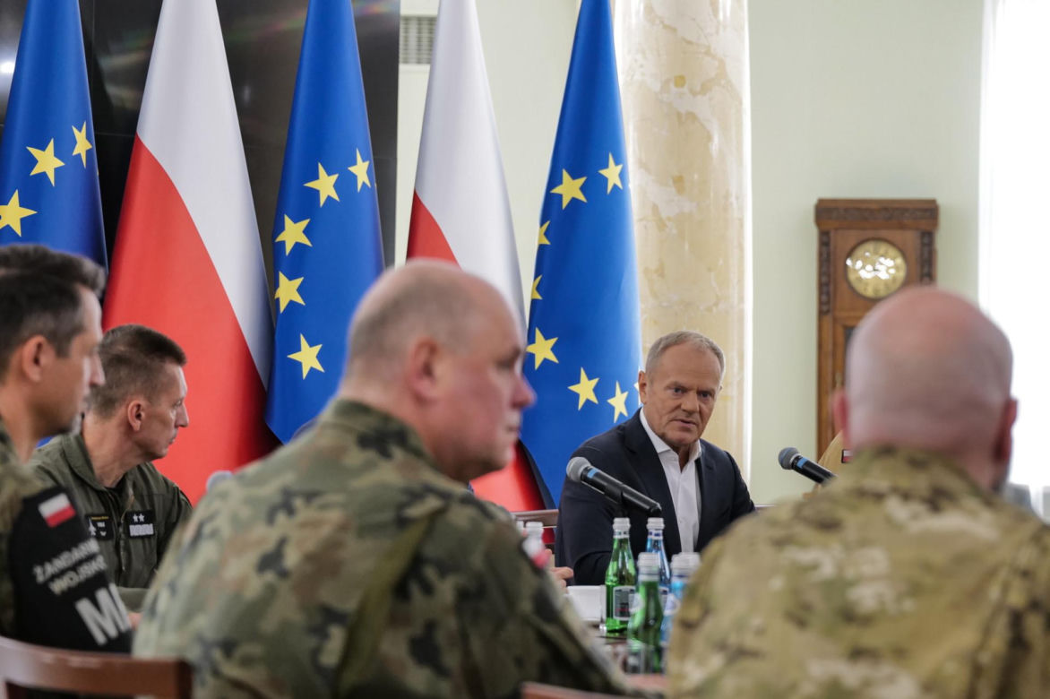 Donald Tusk na miejscu wybuchy na Lubelszczyźnie