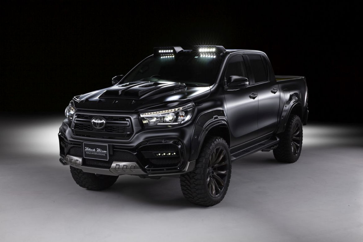 Toyota Hilux po tuningu WALD International 