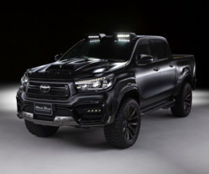 Toyota Hilux po tuningu WALD International 