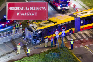 Szaleńcy rajd autobusu po Ochocie. Kierowca usłyszał zarzuty