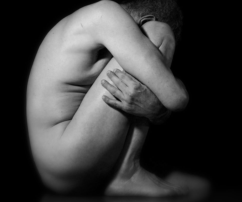Dylewo. Wyszedł na drogę zupełnie nagi, ale nie był pijany! Dramat 24-latka