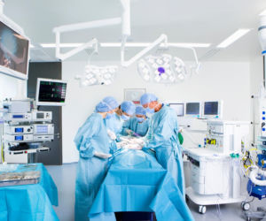 Pracownicy szpitala zrzucili się na opłacenie serwisu aparatury do operacji