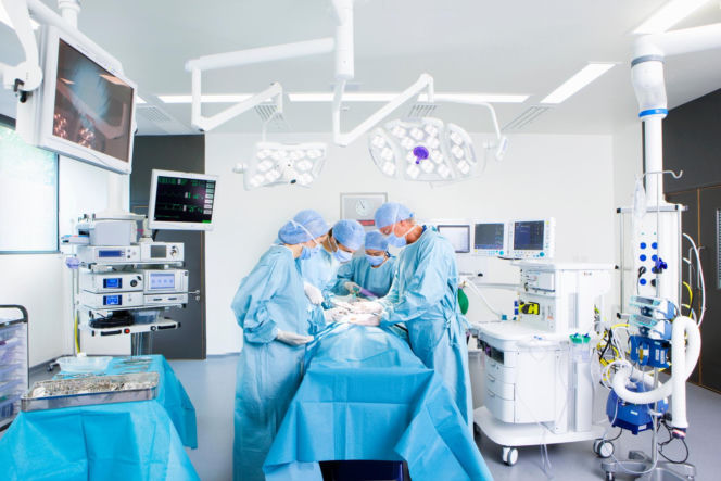 Pracownicy szpitala zrzucili się na opłacenie serwisu aparatury do operacji