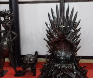 To jedyna taka wystawa na świecie! W Muzeum Inżynierii Miejskiej zobaczycie galerię figur... ze złomu [AUDIO, ZDJĘCIA]