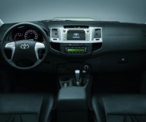 Toyota Hilux Invincible